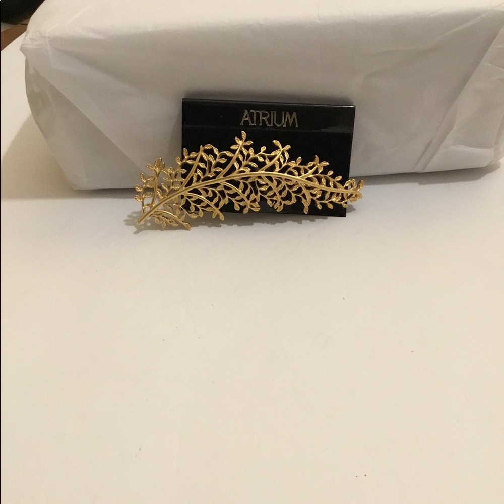 Gold colored branch of leaves pin New